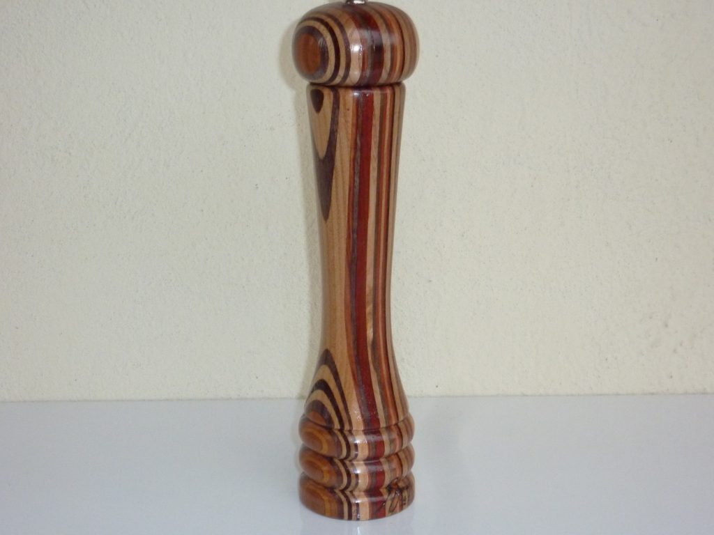 Macinapepe multicolore